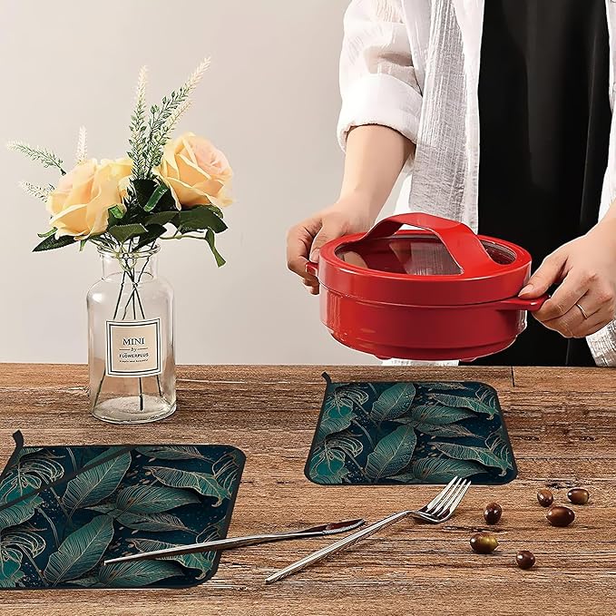 Golden Palm Leaf Pot Holders Set of 2 - Heat Resistant Oven Hot Pads for Cooking, Baking, BBQ - Gifts for Women