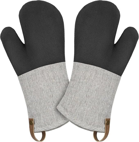 Cuisinart Heritage Kitchen Oven Mitts – Heat-Resistant Mitts for Oven with Non-Slip Neoprene Palm, Long Cuff, and Cotton Filling – Durable Oven Gloves for Cooking, Baking & Grilling (Textured Gray)