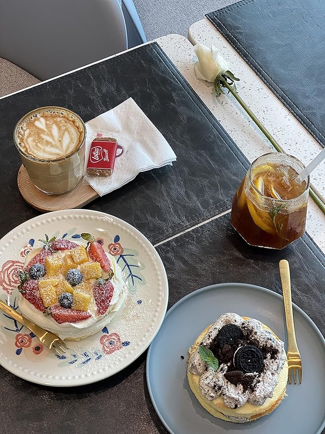 Waterproof PU Placemats, Faux Leather Dinging Table Mat, Set of 6, Easy to Wipe Off Scrub Vinyl Mat, Heat & Stain Resistant for Office Conference Table, Home Decor G Graphite Grey