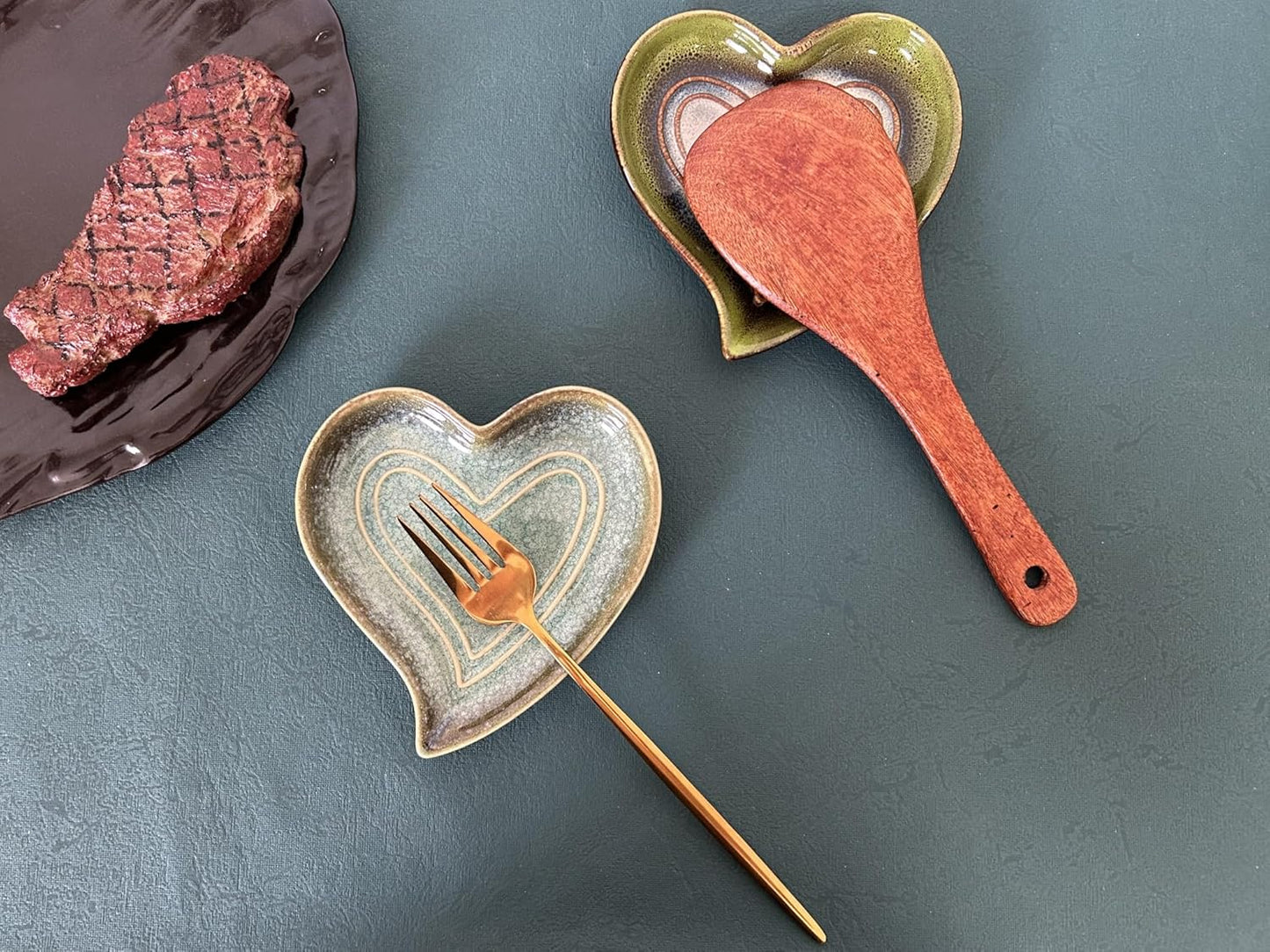 Ceramic Spoon Rest for Stove Top, Heart Cute Spoon Rest for Kitchen Counter, Cooking Spoon Holder for Kitchen Counter, Utensil Rest Spatula Rest Ladle Holder Tong Rest (Retro Mist Green)