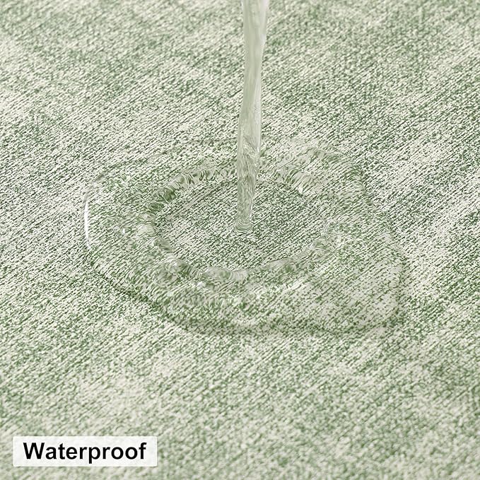 homing Round Faux Leather Placemat and Coaster 8 Packs, Washable Heat Resistant Dining Place Mats, Wipeable Double-Sided Table Mats for Indoor and Outdoor, Diameter 13 and 3.93 inch, Light Green