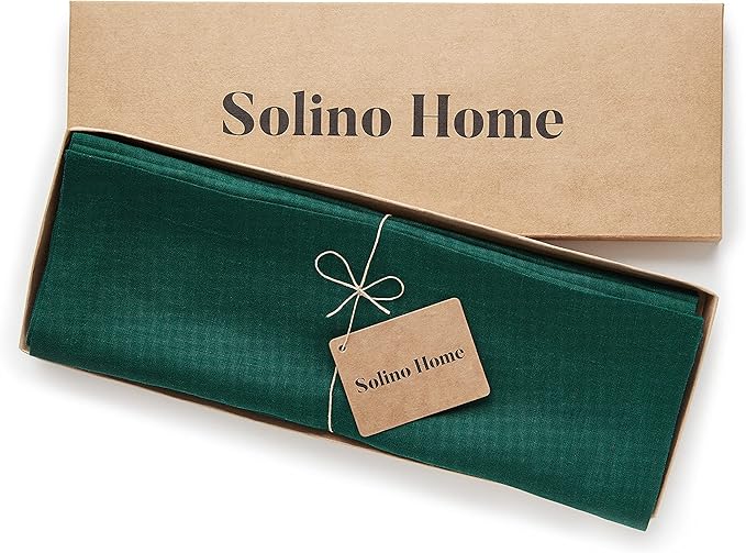 Solino Home Linen Placemats Set of 4 - Rainforest Green Placemats 14 x 19 Inch - 100% Pure Linen Table Place Mats - Fete - Christmas, Winter