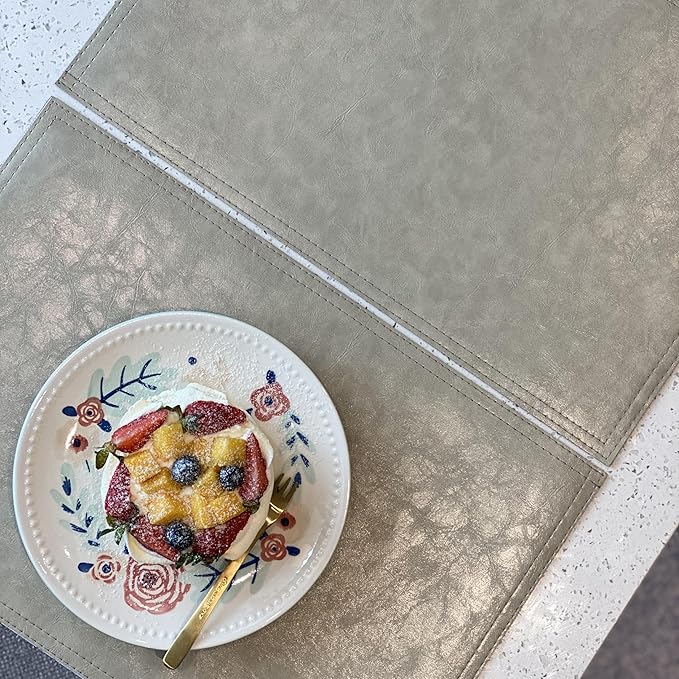 Waterproof PU Placemats, Faux Leather Dining Table Mat, Set of 4, Easy to Wipe Off Scrub Vinyl Mat, Heat & Stain Resistant for Office Conference Table, Home Decor G Parchment White