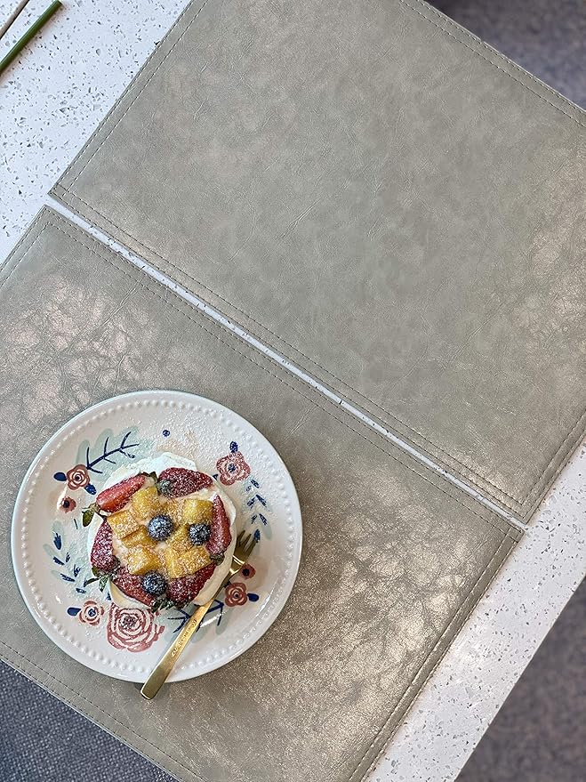 Waterproof PU Placemats, Faux Leather Dining Table Mat, Set of 6, Easy to Wipe Off Scrub Vinyl Mat, Heat & Stain Resistant for Office Conference Table, Home Decor