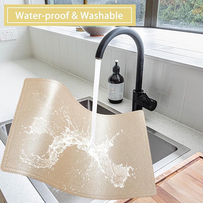 Set of 6 Faux Leather Placemats, PU Table Mats, Waterproof, Stain Resistant, Heat Resistant, Easy to Clean for Kitchen Dining Table,Conference Table C Gold Rectangle